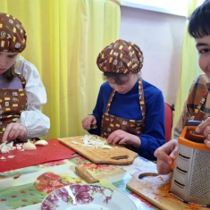 Галерея