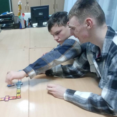 Играем в домино