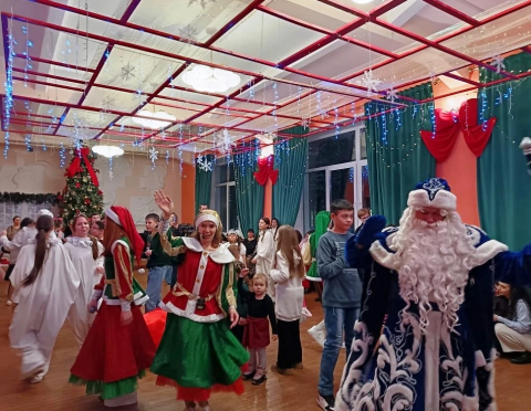 На новогоднем празднике в ДК