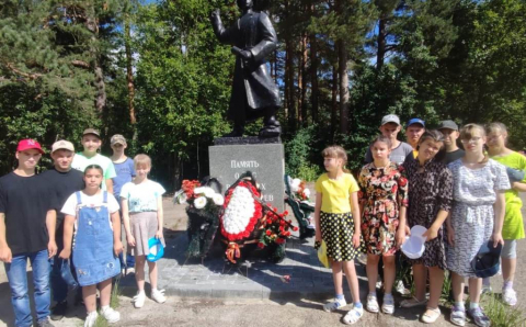 Почтили память героев
