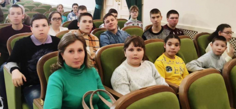 Поздравляем работников культуры