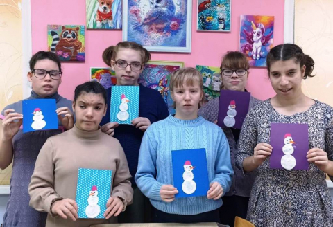 Снеговики в творчестве детей