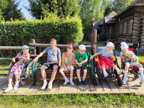 Снова окунулись в сказку