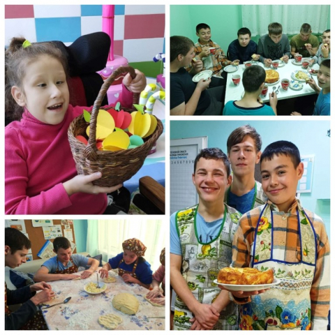 Яблочные пирожки